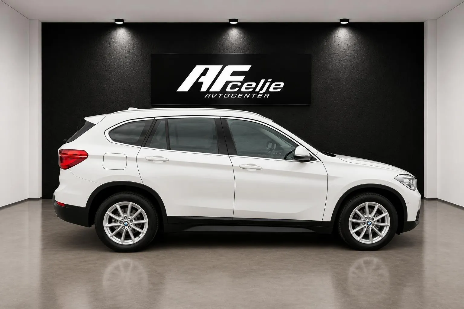 Zunanja slika - BMW serija X1: - sDrive16d-AUT-FUL LED-SPORT-LIZING ZA TUJCE- - 4