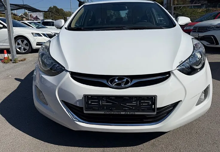 Zunanja slika - Hyundai Elantra - 1.6 MPI Life - 1. LASTNIK - SLO - GR. SED - - 2