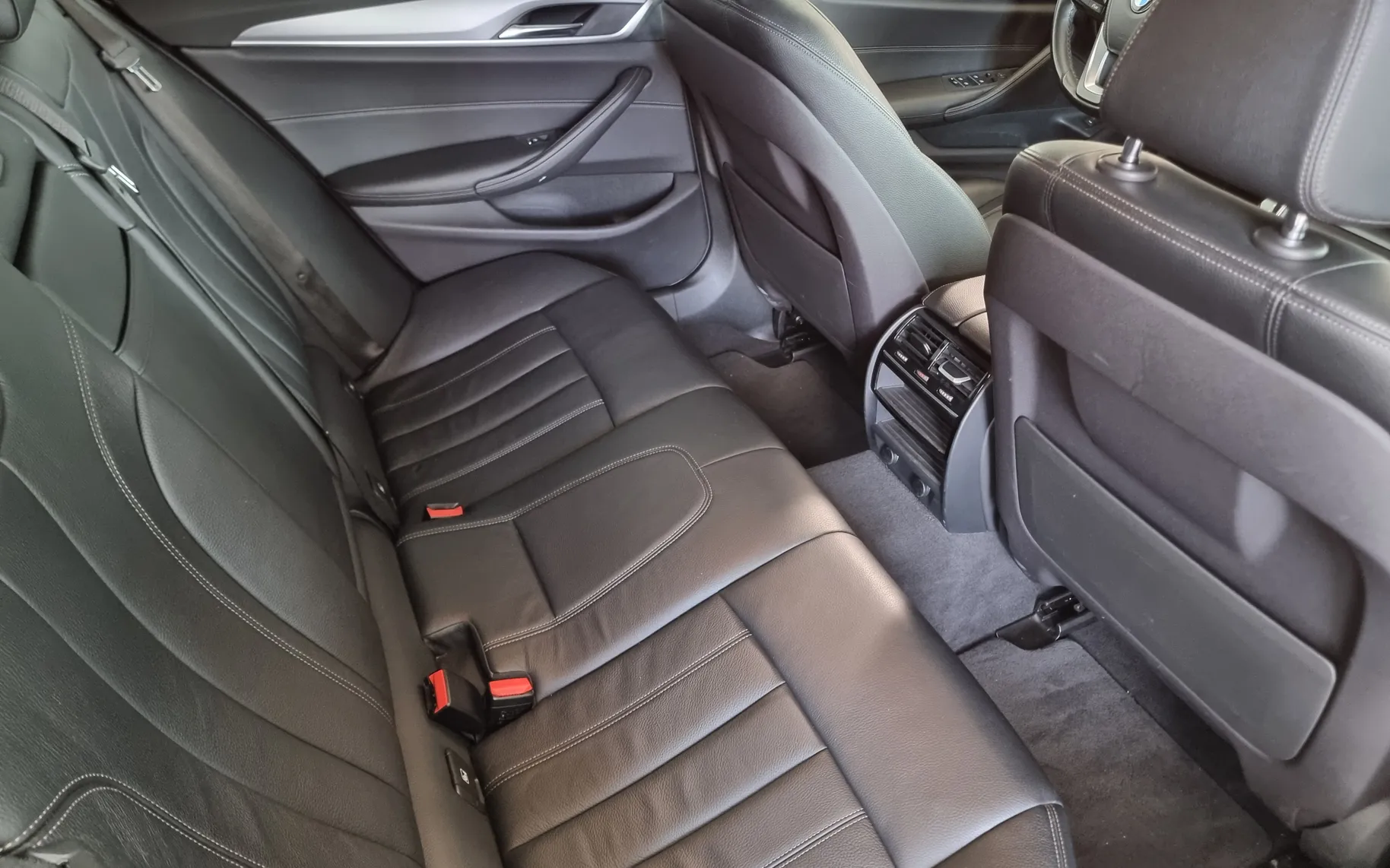 Notranja slika - BMW Serija 5 - 520 - 10