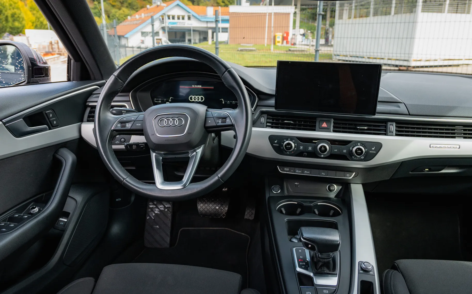 Notranja slika - Audi A4 - Avant quattro 45 TFSI Advanced S tronic - 10