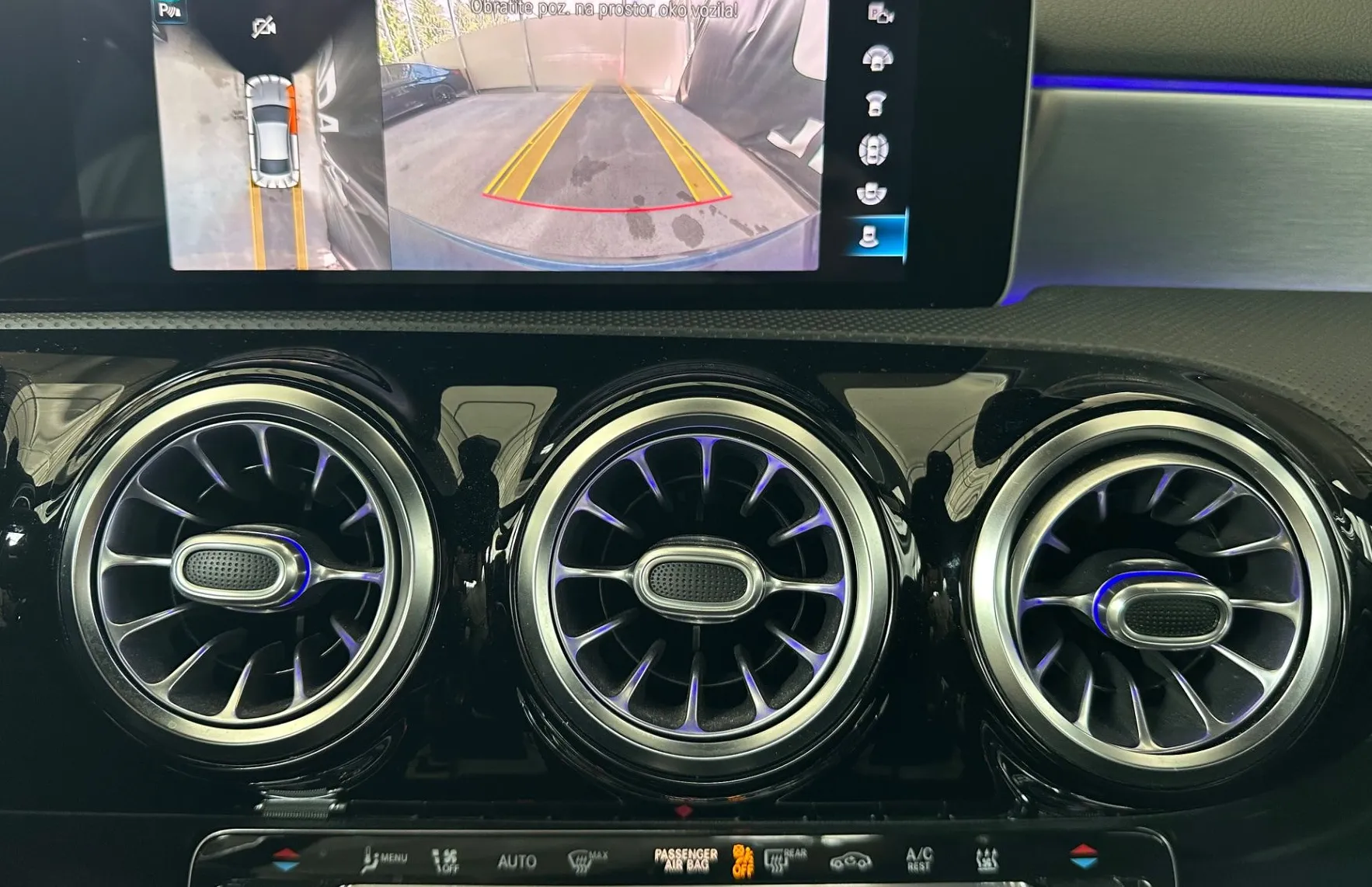Zunanja slika - Mercedes-Benz CLA-Razred - 250 4M-AVT. AMG-KAM360-BURMEISTER-LED-LIGHT-HUD... - 16