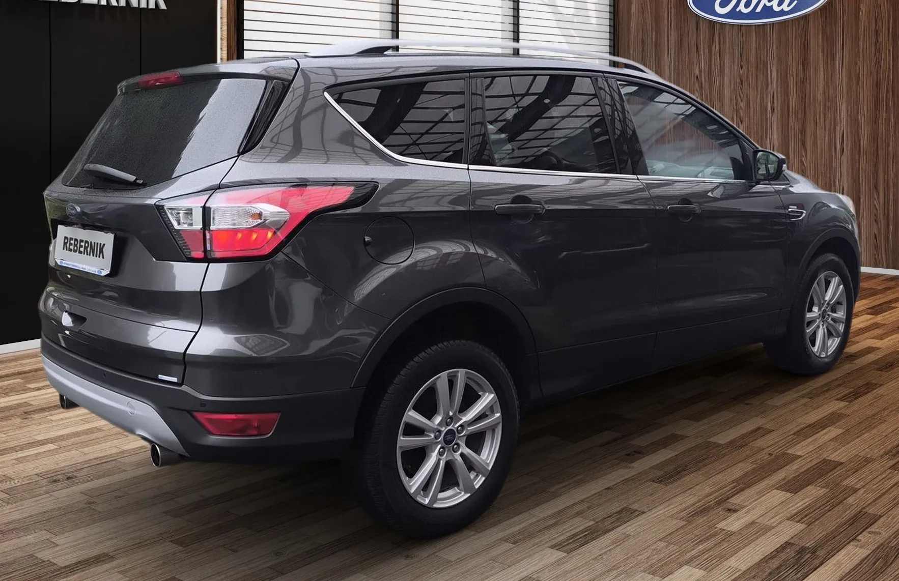 Zunanja slika - Ford Kuga - 1.5 TDCi Style 120PS- SLO-1.LASTNIK-KAMERA - 4