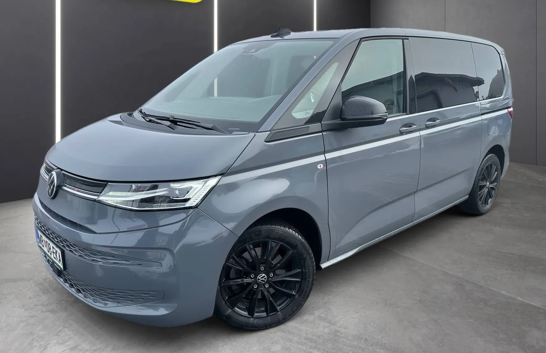 Zunanja slika - VW Multivan - 2.0 TDI AUT. FULL LED ACC LINE ASIST PDC NAVI - 2