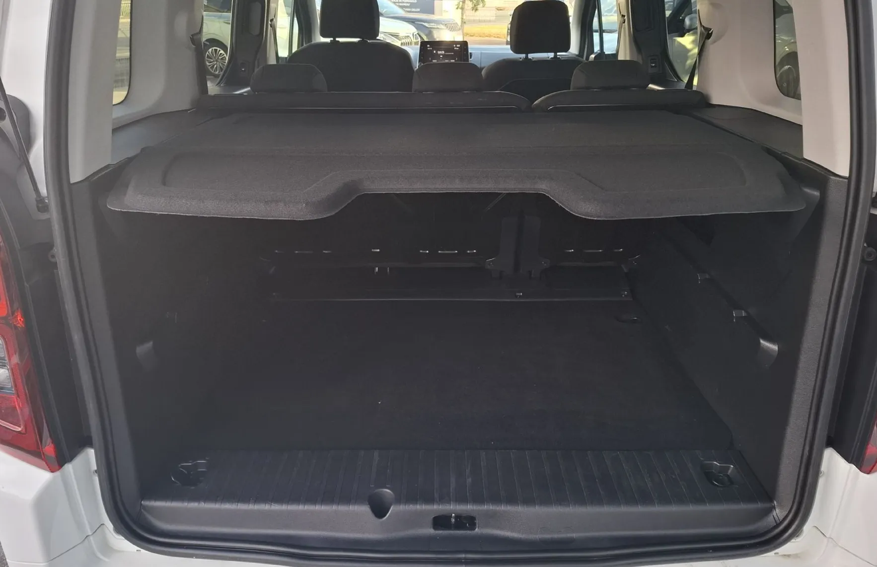 Zunanja slika - Opel Combo - 1.5 HDI 96KW SERVISNA ZGODOVINA + MALO KM - 14