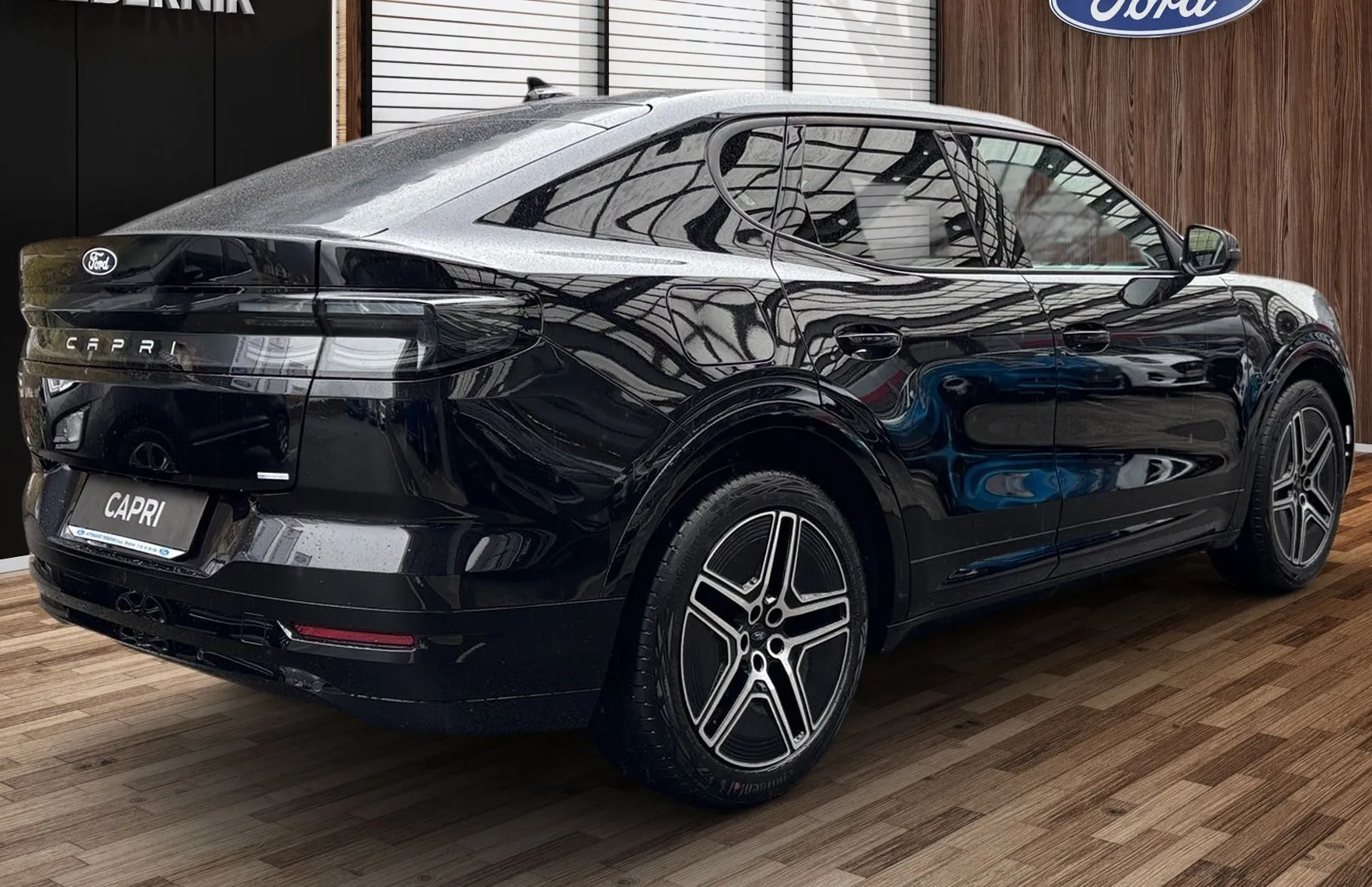 Zunanja slika - Ford Capri - Premium 79 kWh 340 KM AWD - 4