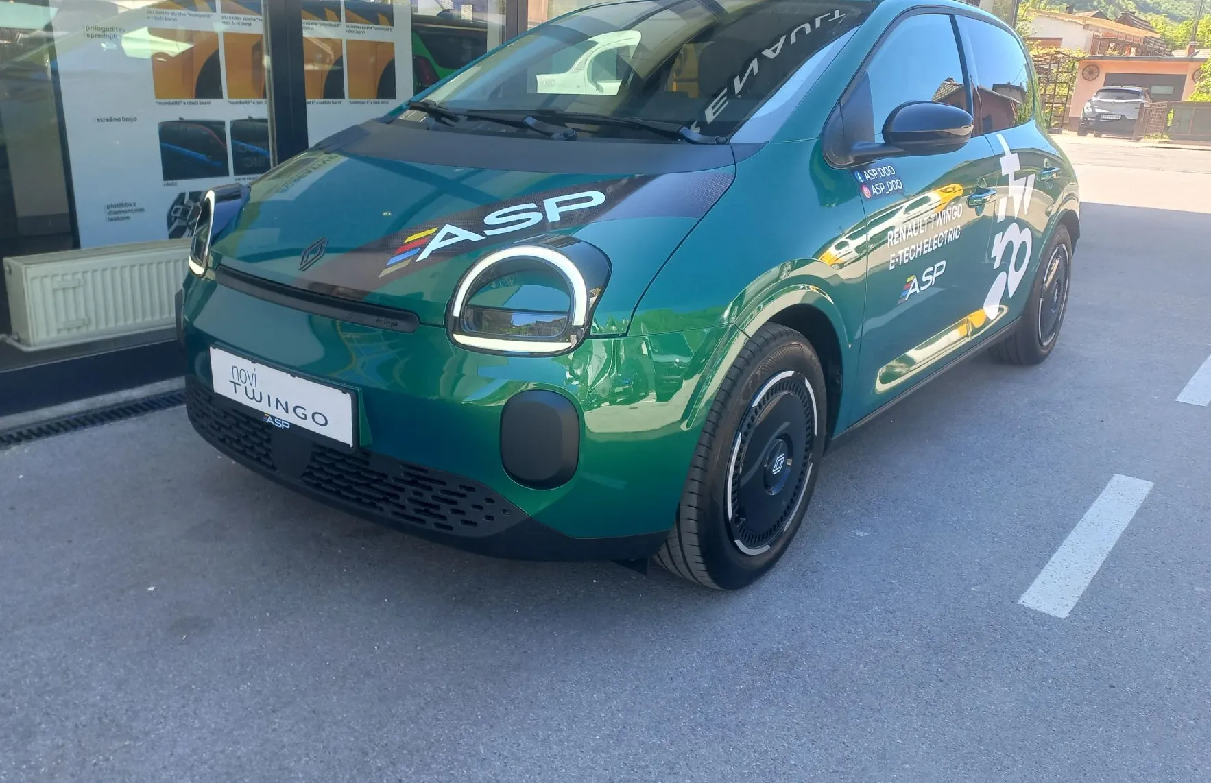 Zunanja slika - Renault Twingo - E-Tech Techno - 3