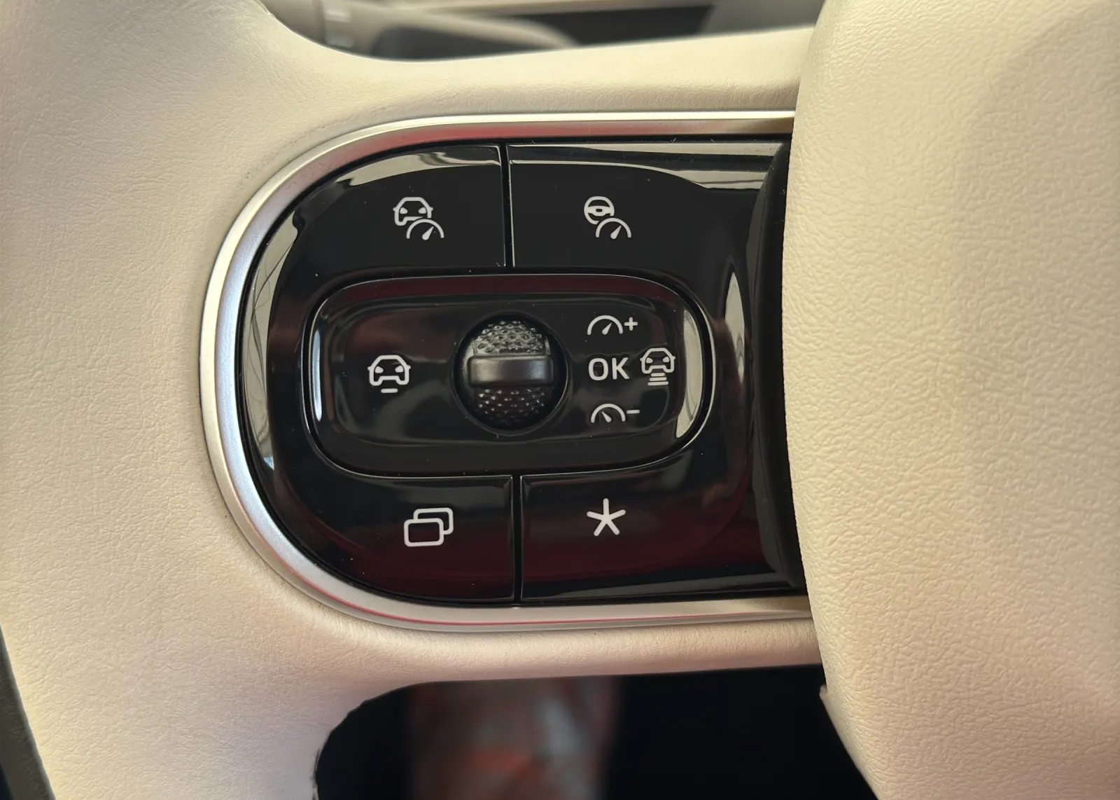 Zunanja slika - Dongfeng Box - 42.3 kWh+360KAMERA+TEMPOMAT+RADAR+7200€ SUBVENCIJE - 9