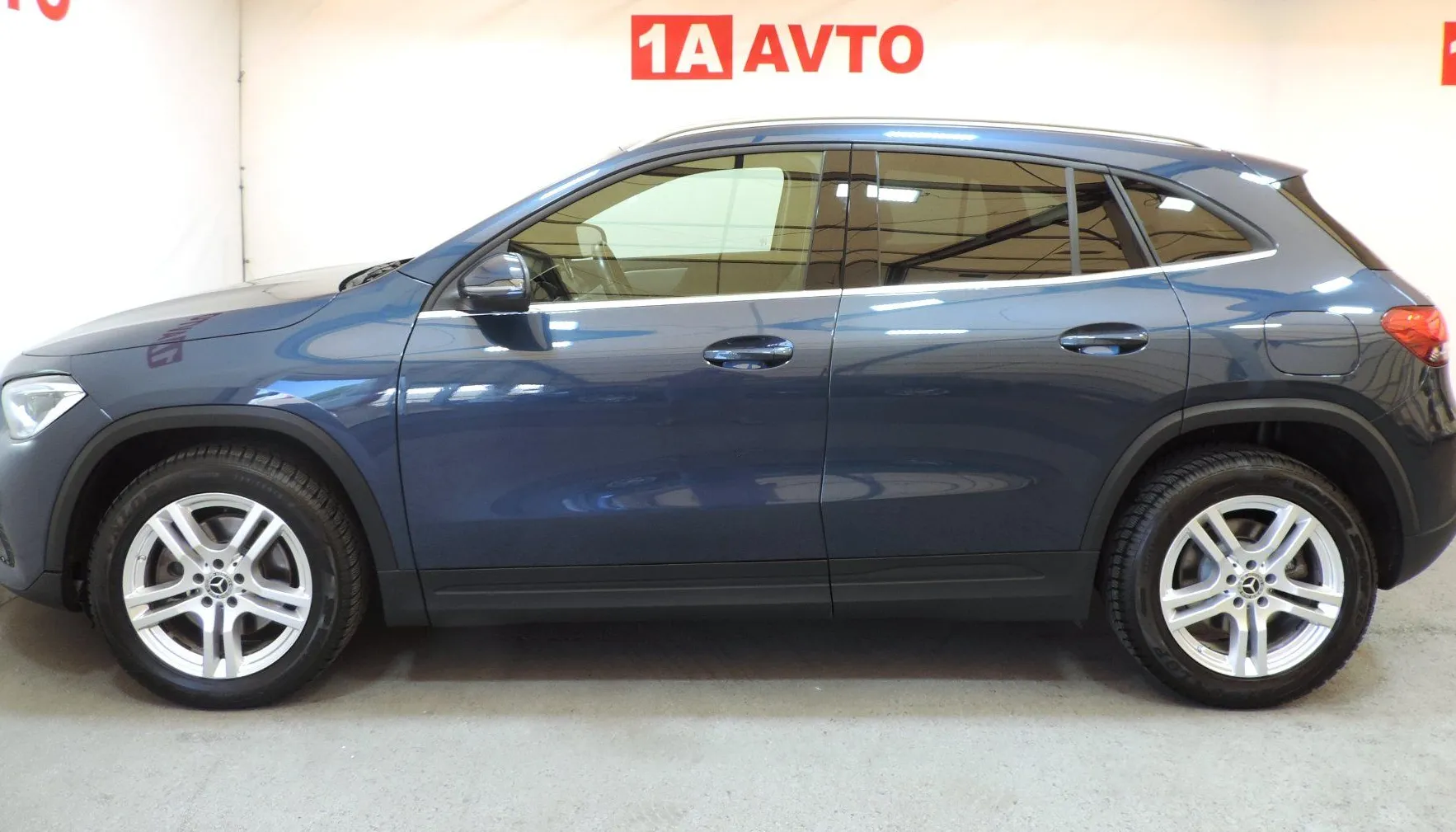 Zunanja slika - Mercedes-Benz GLA-Razred - GLA 220 d 4MATIC  Avt. KAMERA-USNJE-LED... - 8