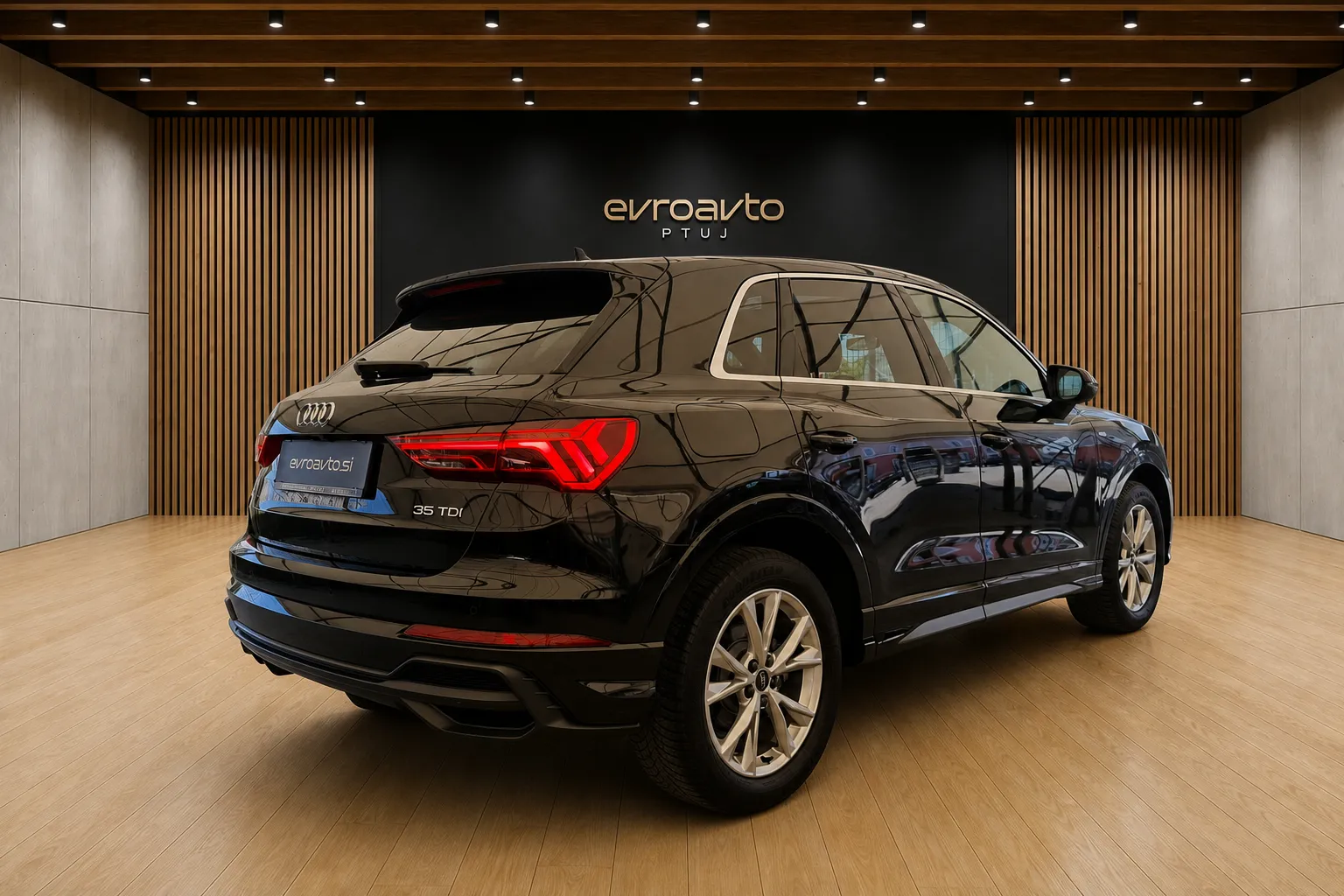 Zunanja slika - Audi Q3 - 35 TDI S line•Panoramska streha•Aktivni tempom KGV - 2