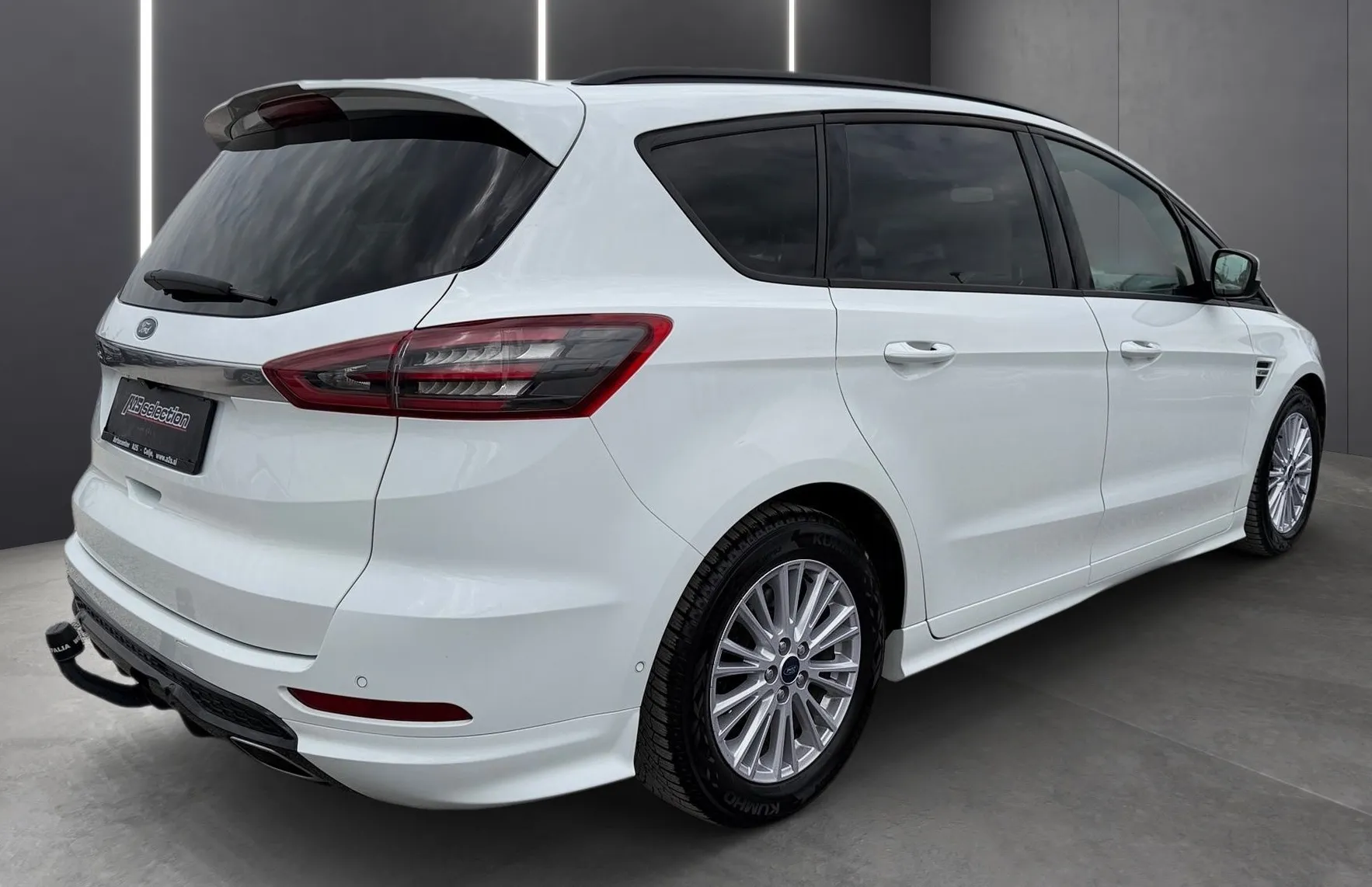 Zunanja slika - Ford S-MAX - 2.0 EcoBlue ST-Line Avt.-Kamera-PDC-Navi.... - 3