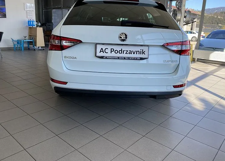 Zunanja slika - Škoda Superb - 2.0 TDI Ambition DSG 110 kW TOP AVTO - 4