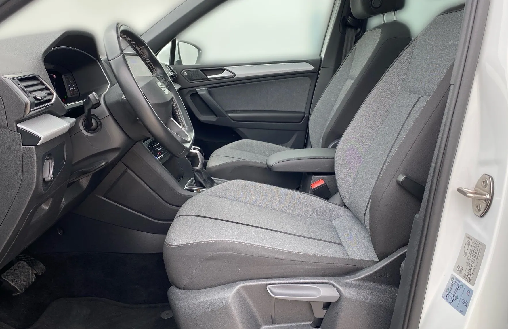 Zunanja slika - Seat Tarraco - 2.0 TDI 110KW STYLE DSG-PANORAMA-KAMERA-ACC.... - 7