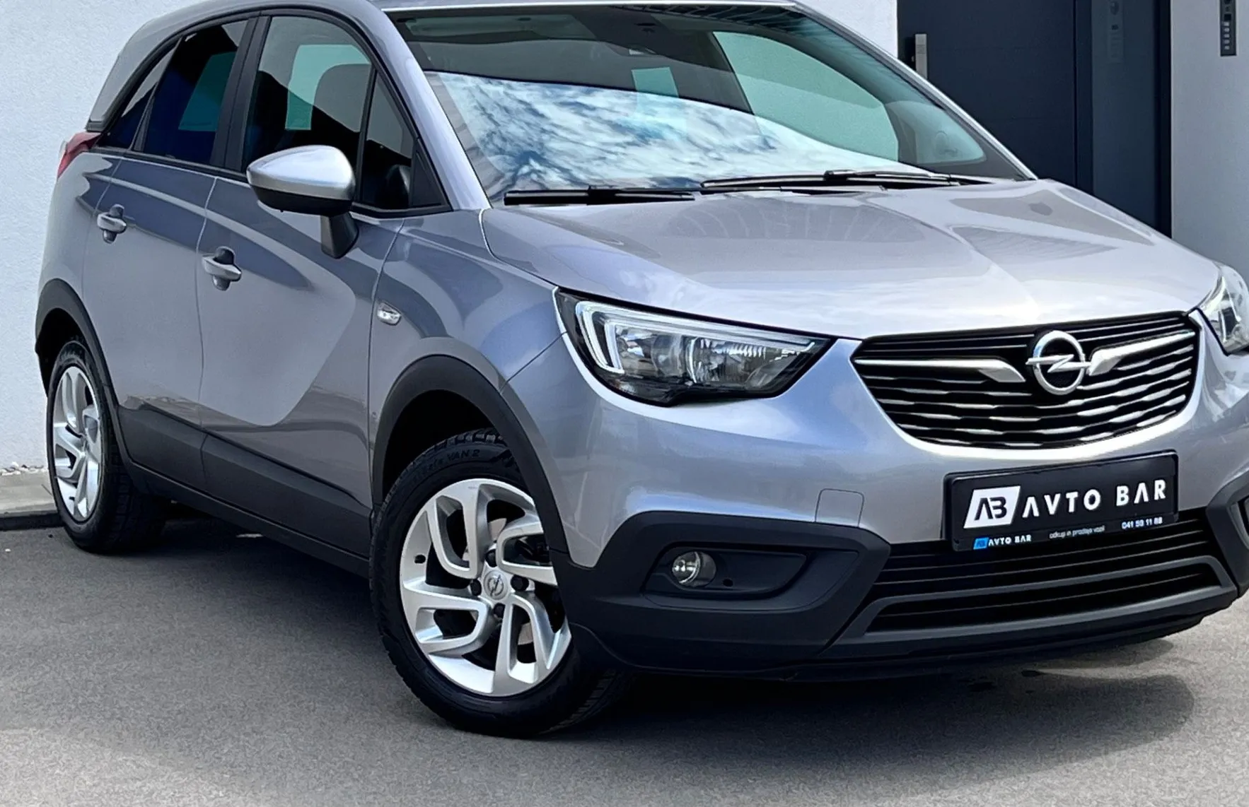 Zunanja slika - Opel Crossland X - 1.2 +SLO+1.LAST+DAB+PDC+ALU+TEMP... - 3