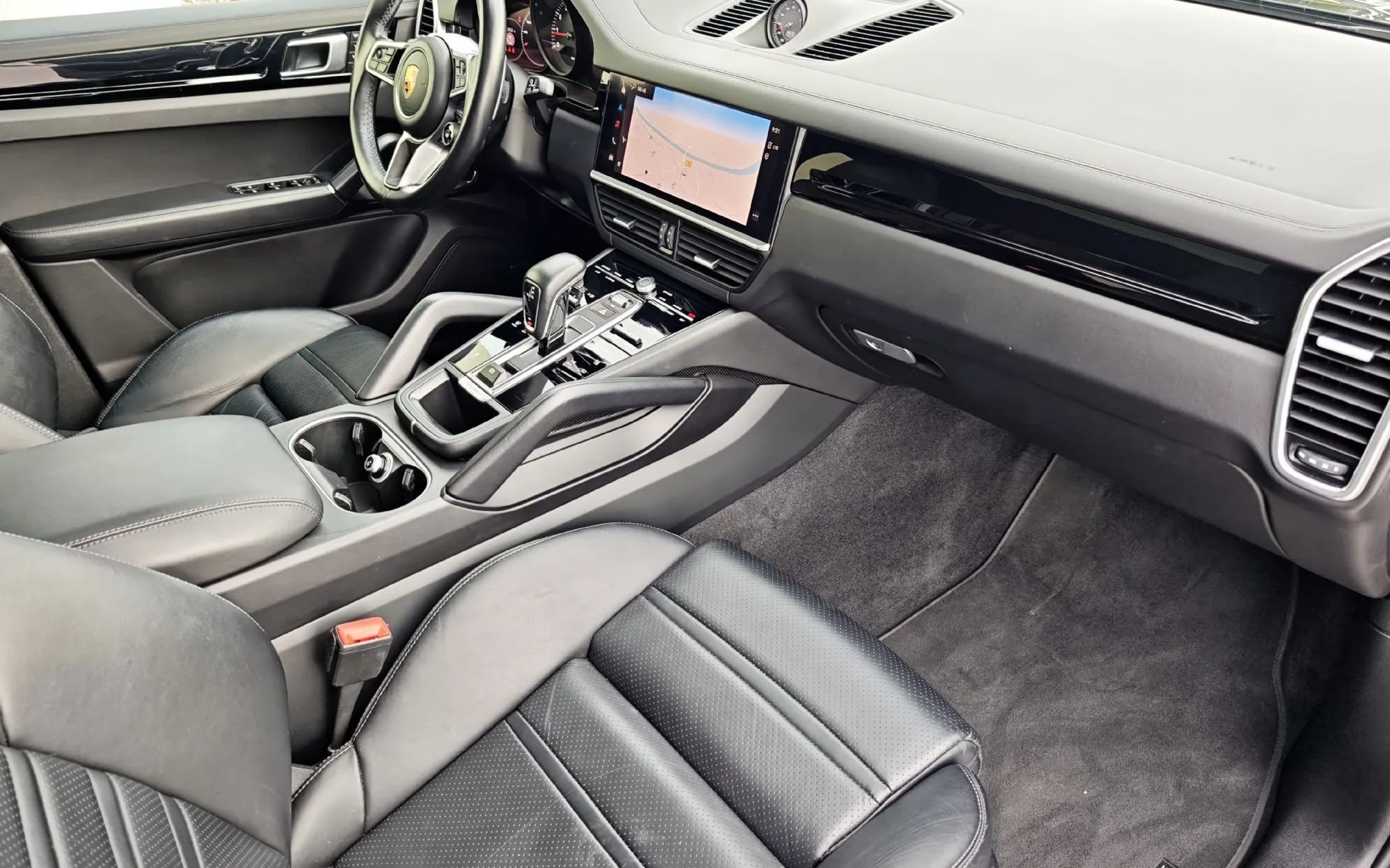 Zunanja slika - Porsche Cayenne - Coupe 3.0 V6 BOSE HEAD UP NIGHT PAKET KAM PANO 21COL - 8