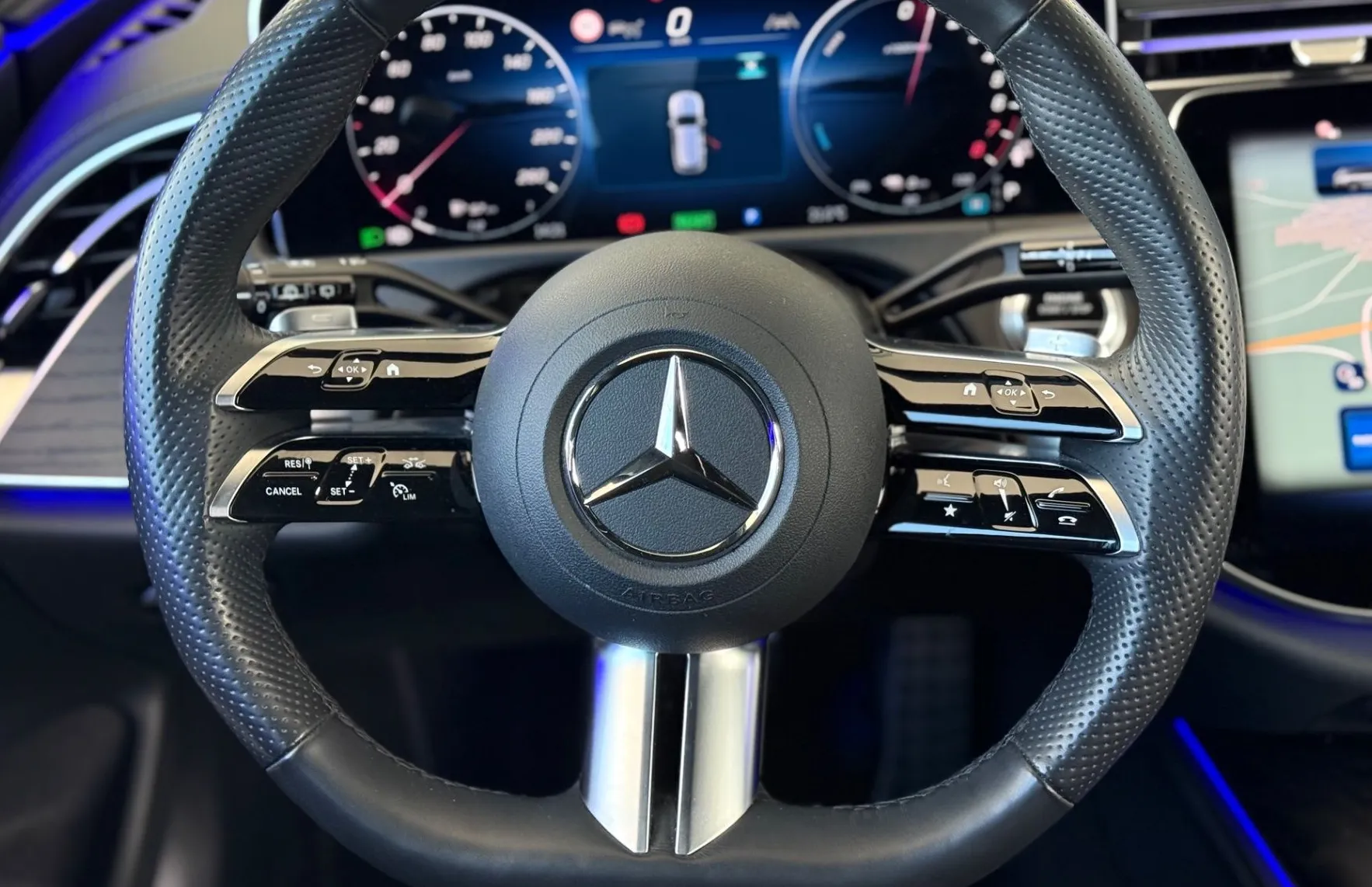 Zunanja slika - Mercedes-Benz E-Razred - 300e T AMG LINE - 13