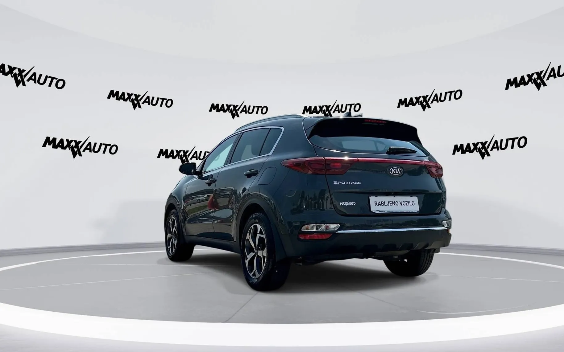 Notranja slika - KIA Sportage - 1.6 CRDI LX Edition ISG - 10