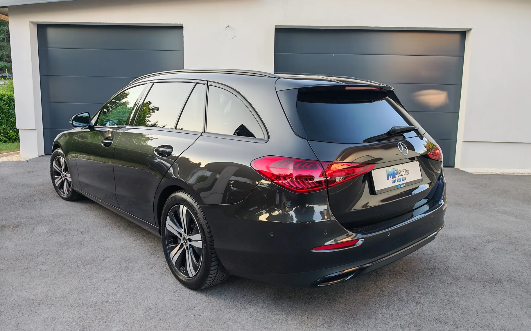 Zunanja slika - Mercedes-Benz C-Razred - C 200 d T Avantgarde Avt. - 4