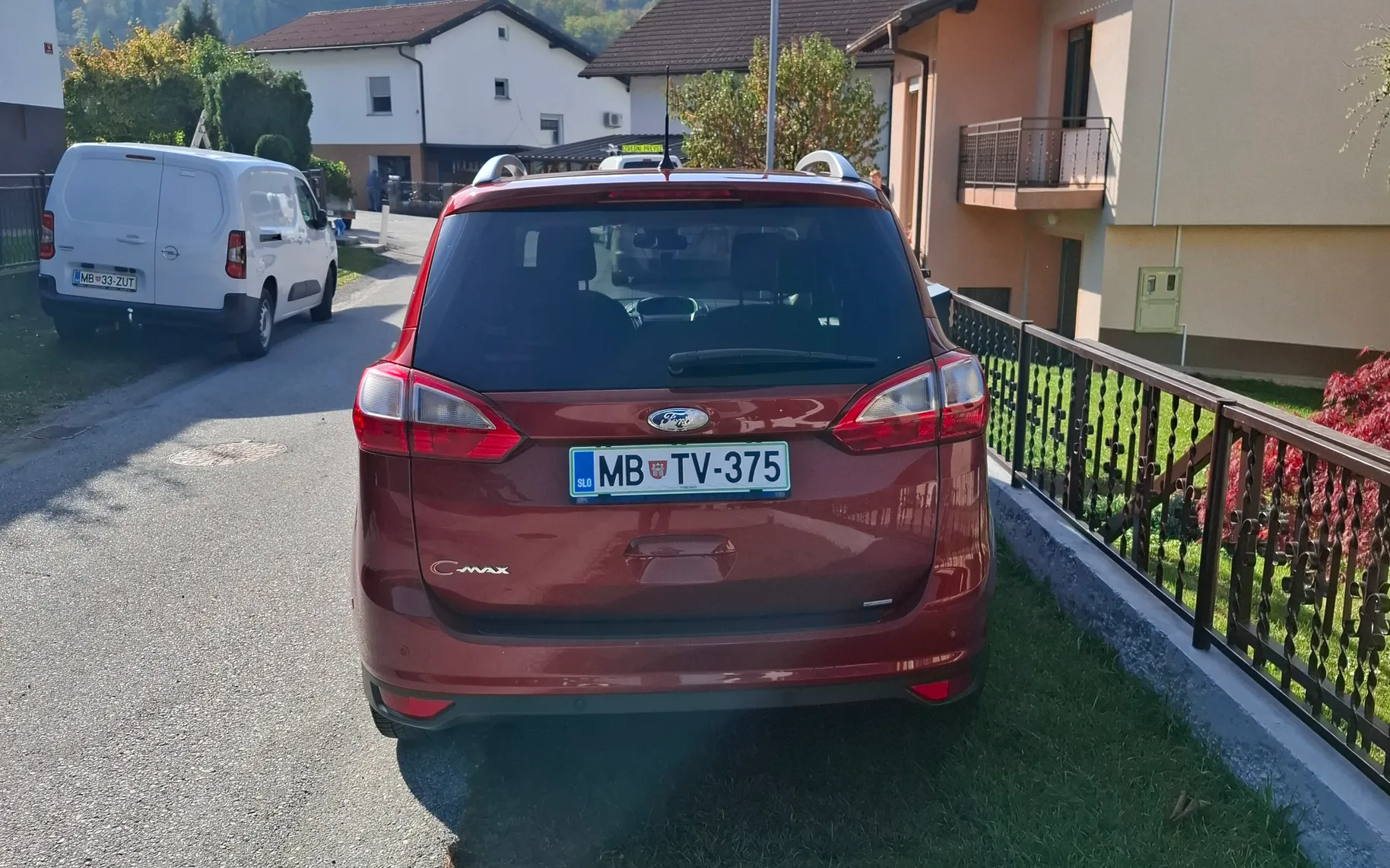 Zunanja slika - Ford C-MAX - GRAND - 3