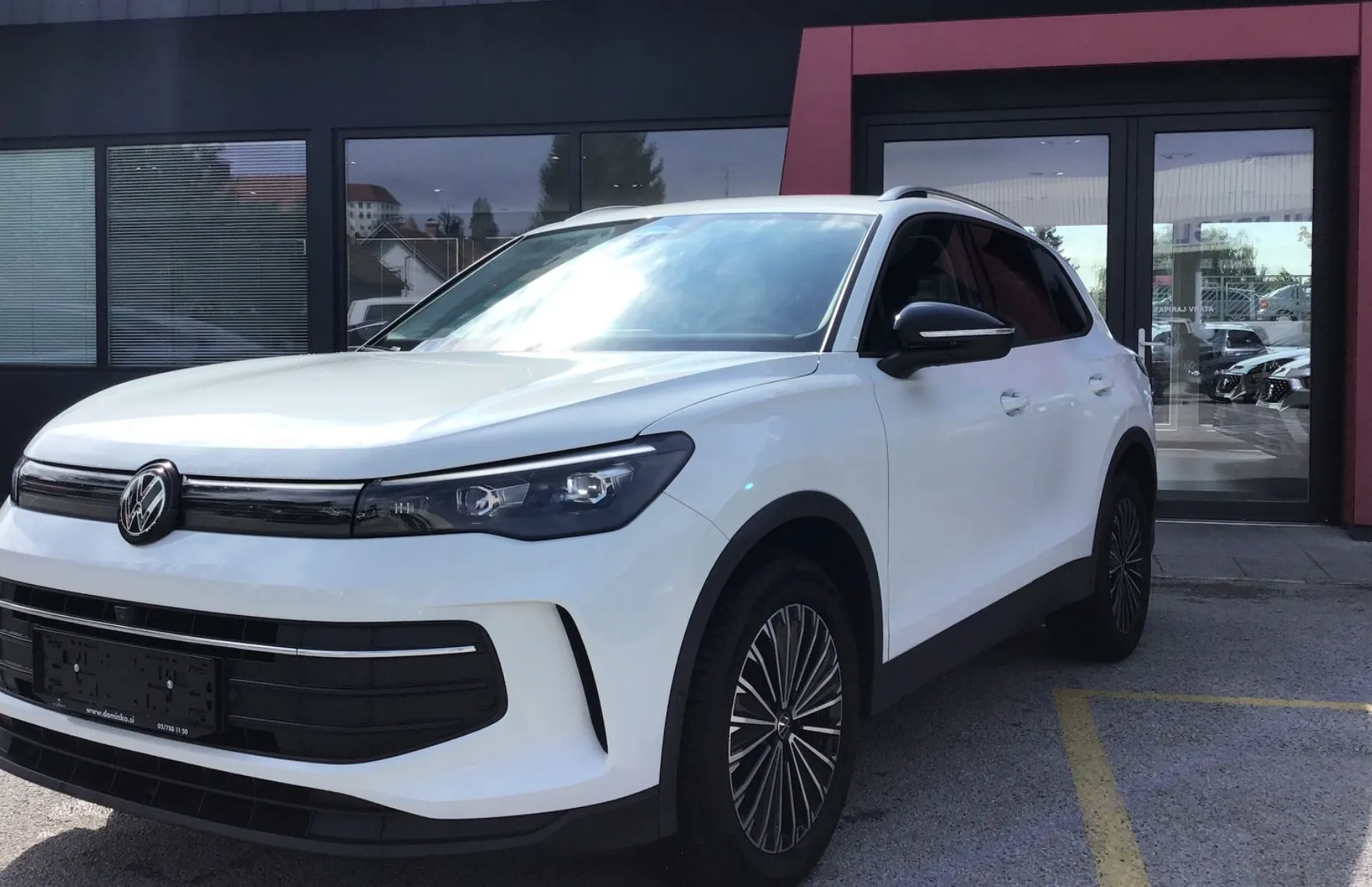 Zunanja slika - Volkswagen Tiguan - 2.0 TDI BMT Life DSG - 1