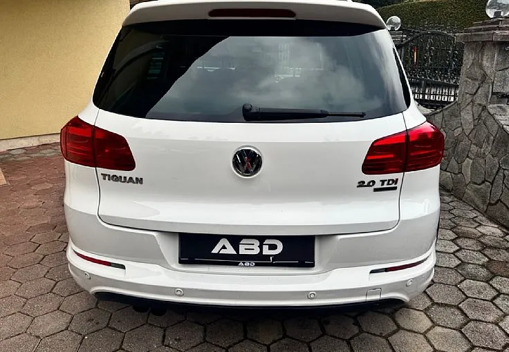 Zunanja slika - Volkswagen Tiguan - 2.0 TDI 4X4 DSG R-LINE 1.LASTNIK ALU18 XENON LED - 5