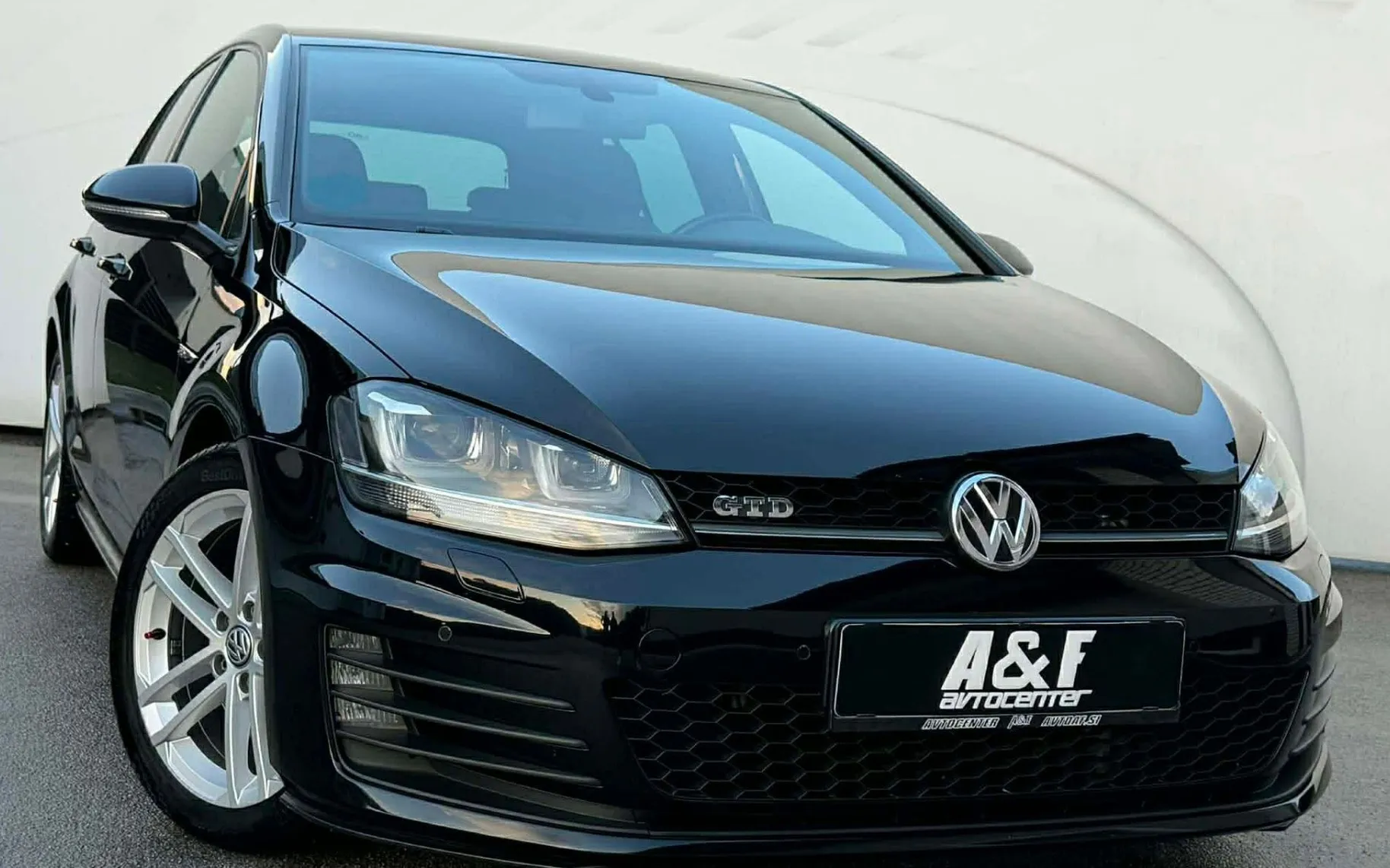 Zunanja slika - VW Golf - 2.0 GTD-DSG-SOUND-LIZING ZA TUJCE-XENON+LED-... - 3