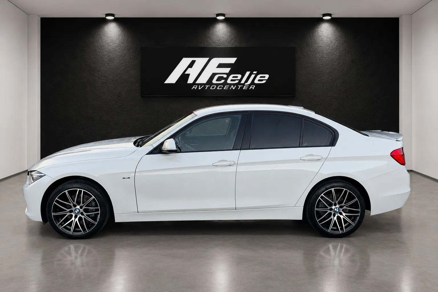 Zunanja slika - BMW serija 3: - 316d-SPORT-BI XENON-NAVI-LIZING ZA TUJCE- - 6