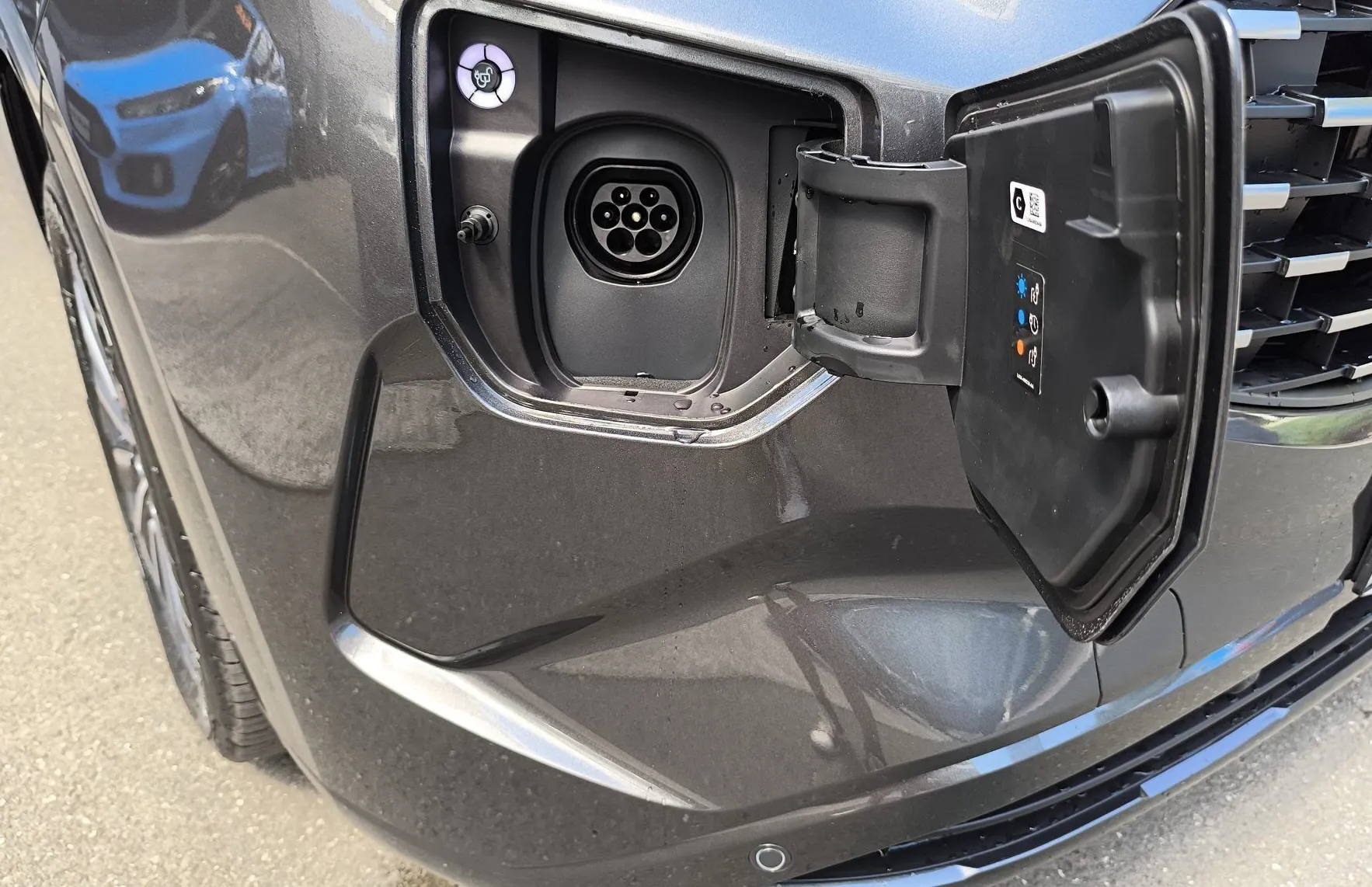 Zunanja slika - Ford Tourneo - Custom TITANIUM X 2.5 232PS PHEV CVT L2 FWD-ZALOGA - 13