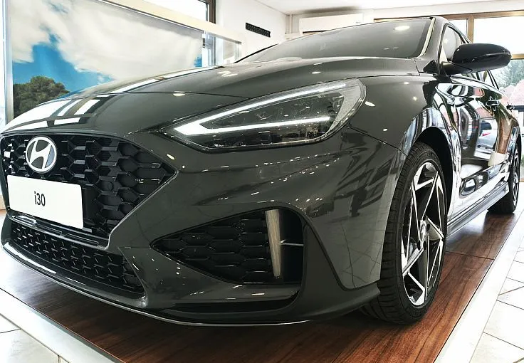 Zunanja slika - Hyundai i30 - 1.0 T-GDI STYLE-WINTER-KAM-DAB-LED-16 COL-VIDEO - 1