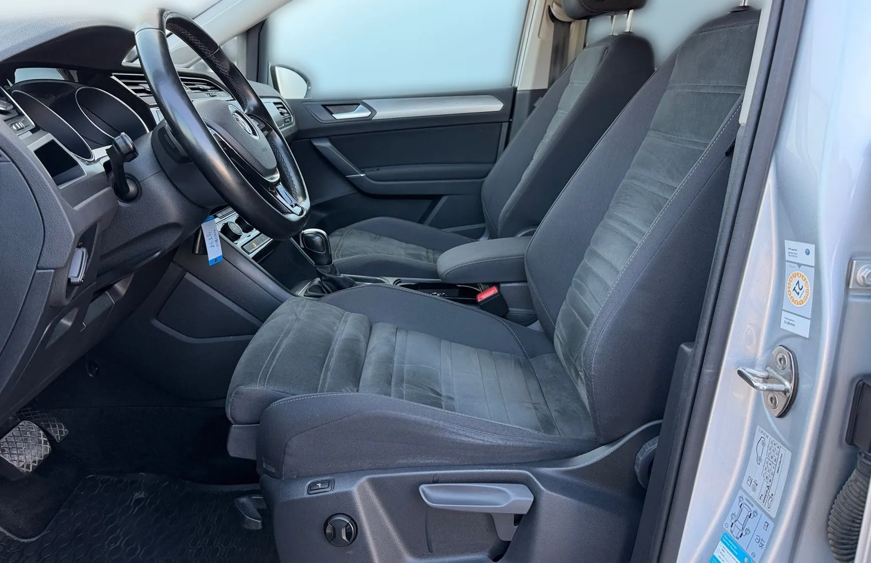 Zunanja slika - VW Touran - 2.0 TDI SCR avt. Family-LED-Vlečna kljuka-ACC... - 6