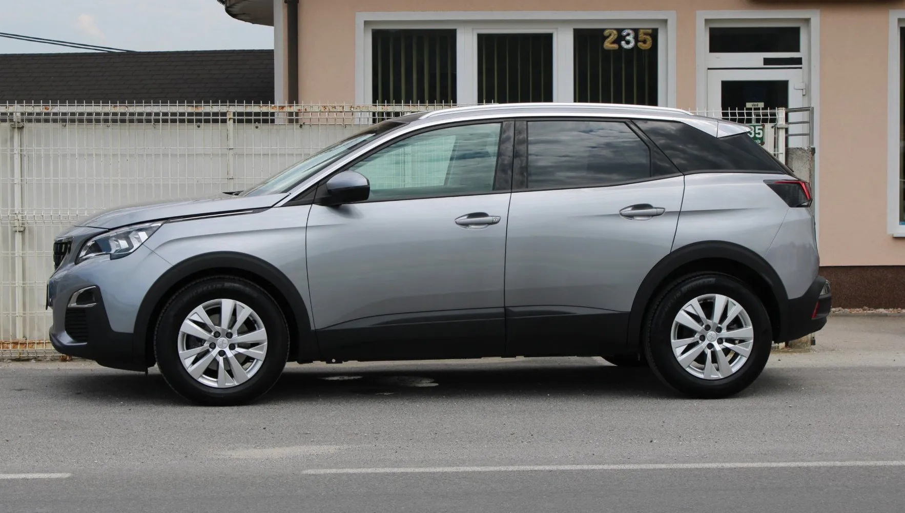 Zunanja slika - Peugeot 3008 - 1.5 BlueHDI 130 S S Active Avt. - 9