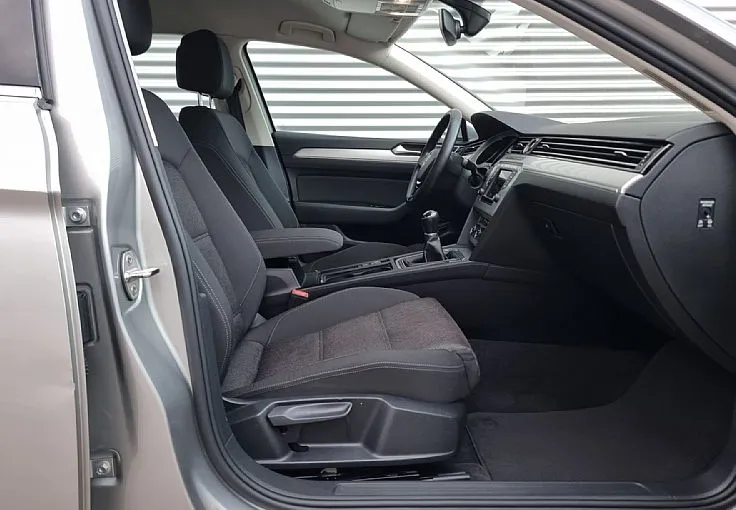 Zunanja slika - Volkswagen Passat - 2.0 TDI+VELIKI SERVIS+LED+SLO+KAMERA+ZIMSKI KPL - 9