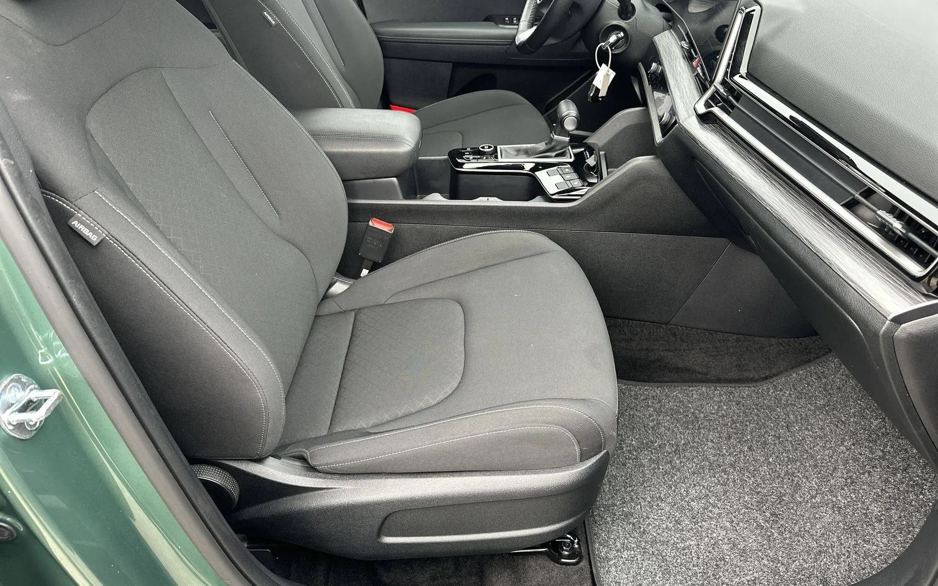Notranja slika - KIA Sportage - 1.6 T-GDi LX Fresh.ISG 7 DCT - 19