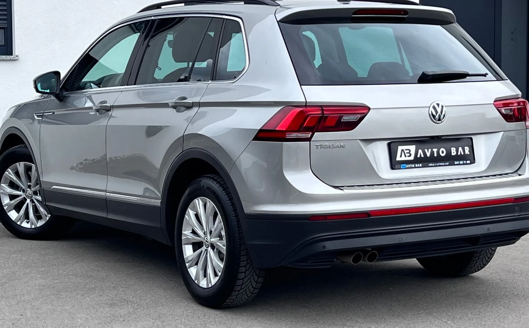Zunanja slika - VW Tiguan - 1.4 TSI+1.LAST+SLO+LED+ACC+R.KAMERA - 7