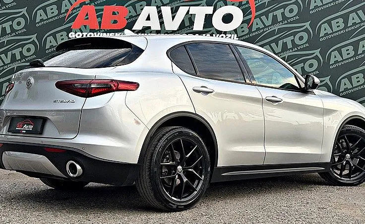 Zunanja slika - Alfa Romeo Stelvio - 2.2 Diesel 190 Super Avt. XENON+NAVI+KAMERA360+SLO - 5