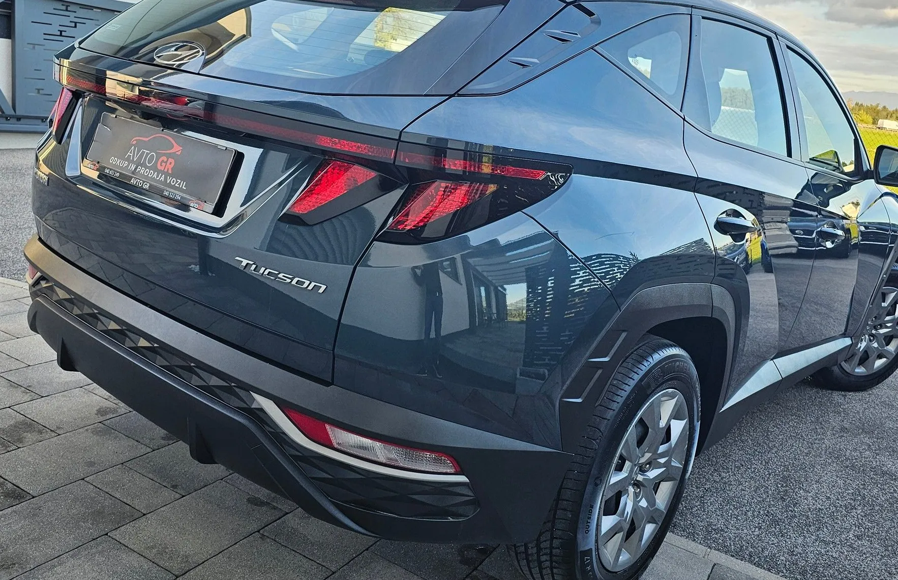 Zunanja slika - Hyundai Tucson - 1.6 T GDI - SLO-1.LAST-ODLIČEN-DARILO STREŠNI KOVČ - 8