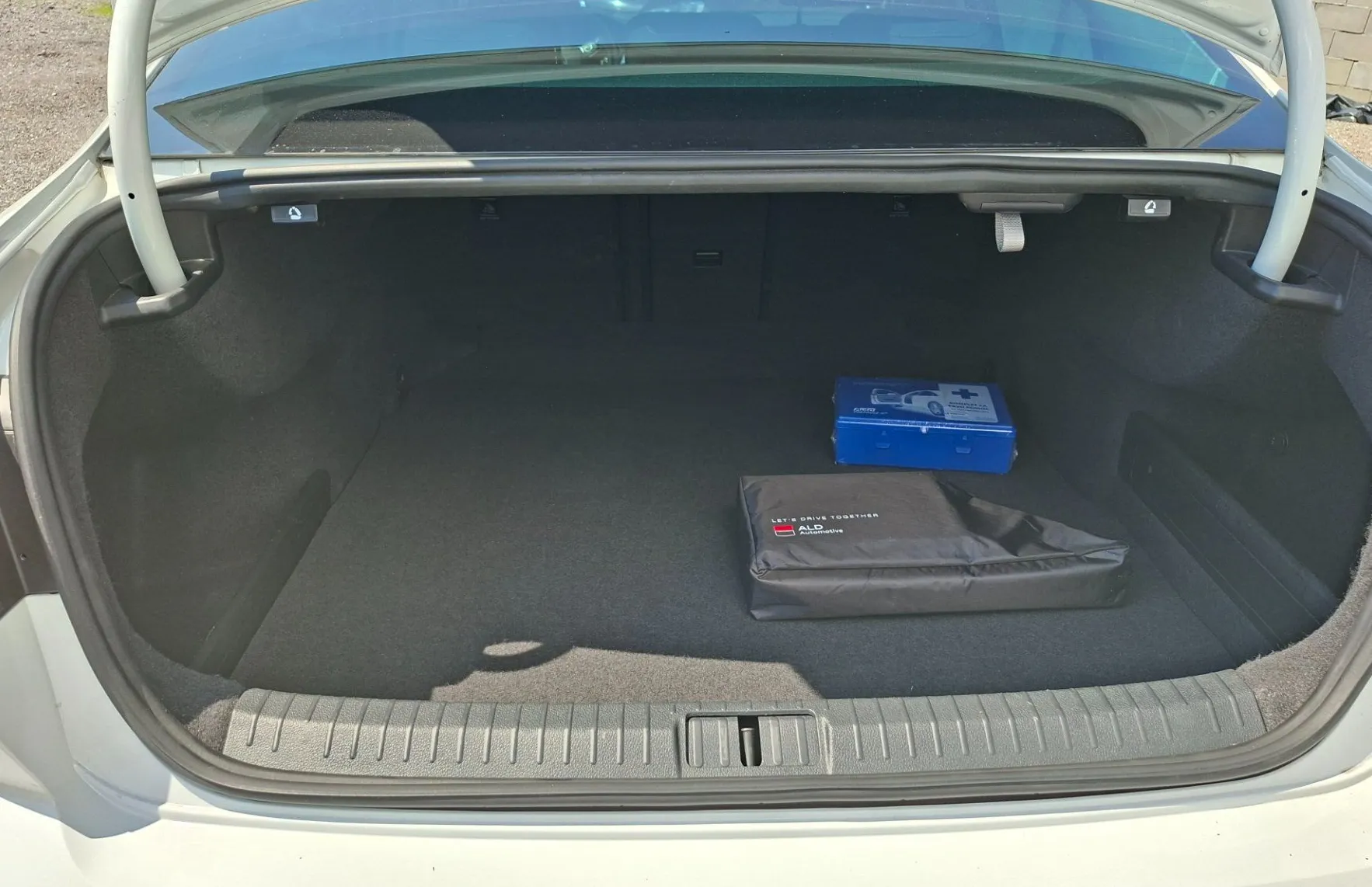 Zunanja slika - Volkswagen Passat - 4motion 2.0 TDI BMT SCR Elegance DSG - 13