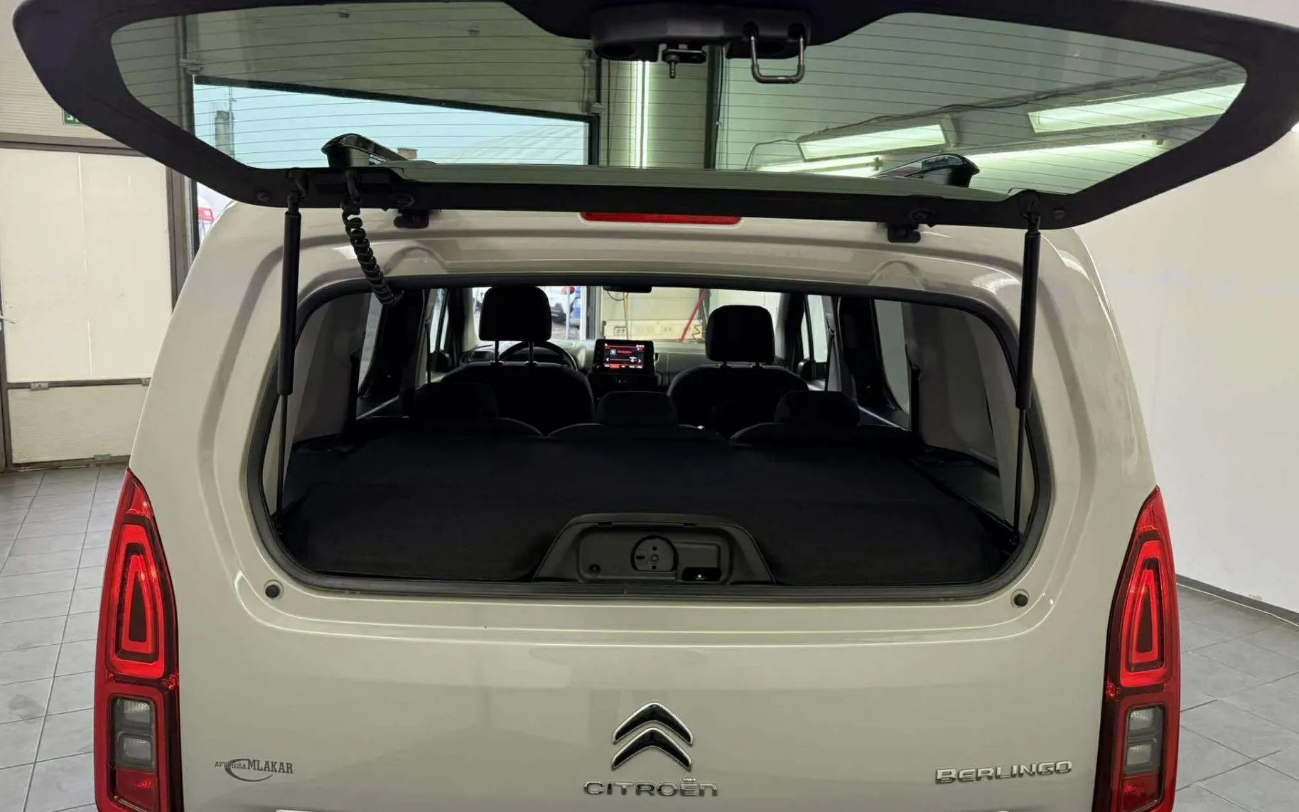 Zunanja slika - Citroën Berlingo - BlueHDi 96 kw.NAVI.PDC. AUTOMATIK.SLOVENSKI+4 GUM - 12