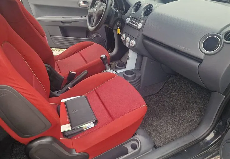 Zunanja slika - Mitsubishi Colt - CZ3 1.1 Instyle KLIMA LEPO OHRANJEN - 10
