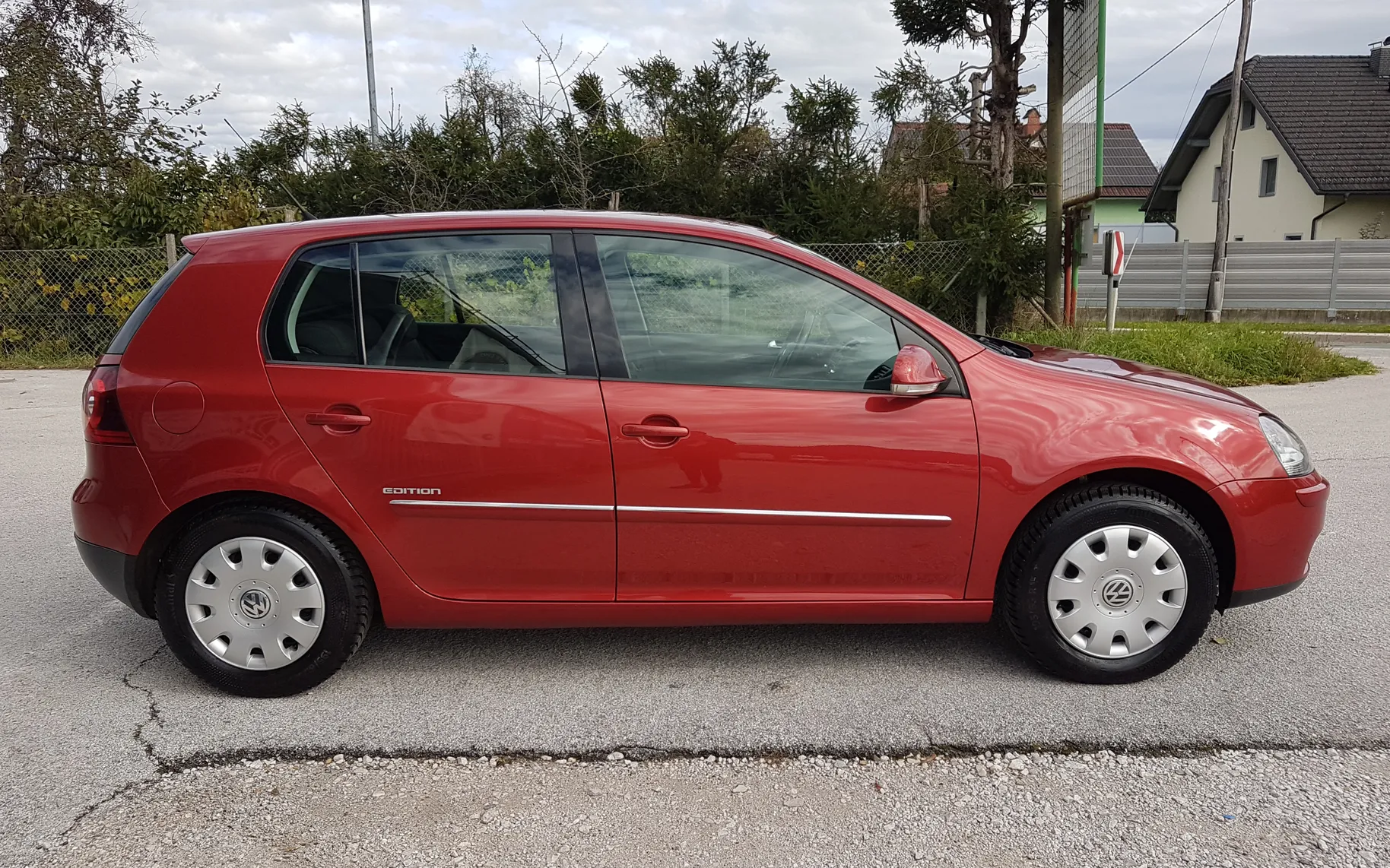 Zunanja slika - Volkswagen Golf - Edition 1.6 - SLO - 1. LASTNIK - 13