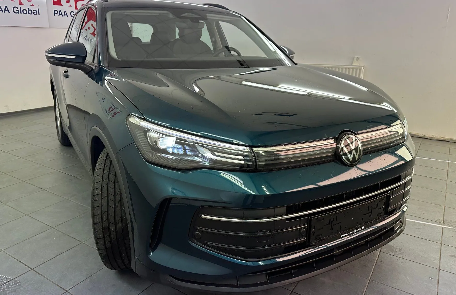 Zunanja slika - Volkswagen Tiguan - 2.0 TDI DSG Life 110kW.KAMERA.LED.ACC.2025.TOP - 7