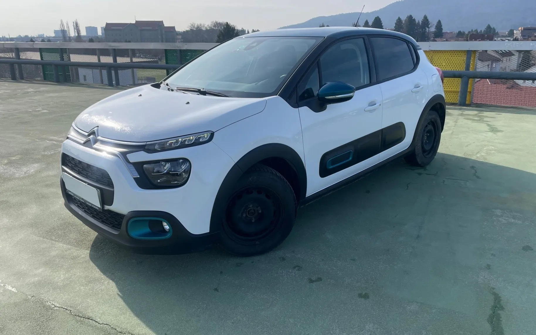 Zunanja slika - Citroën C3 - Feel PureTech SHINE 83 S S BVM NAVI.PDC.LED. - 1