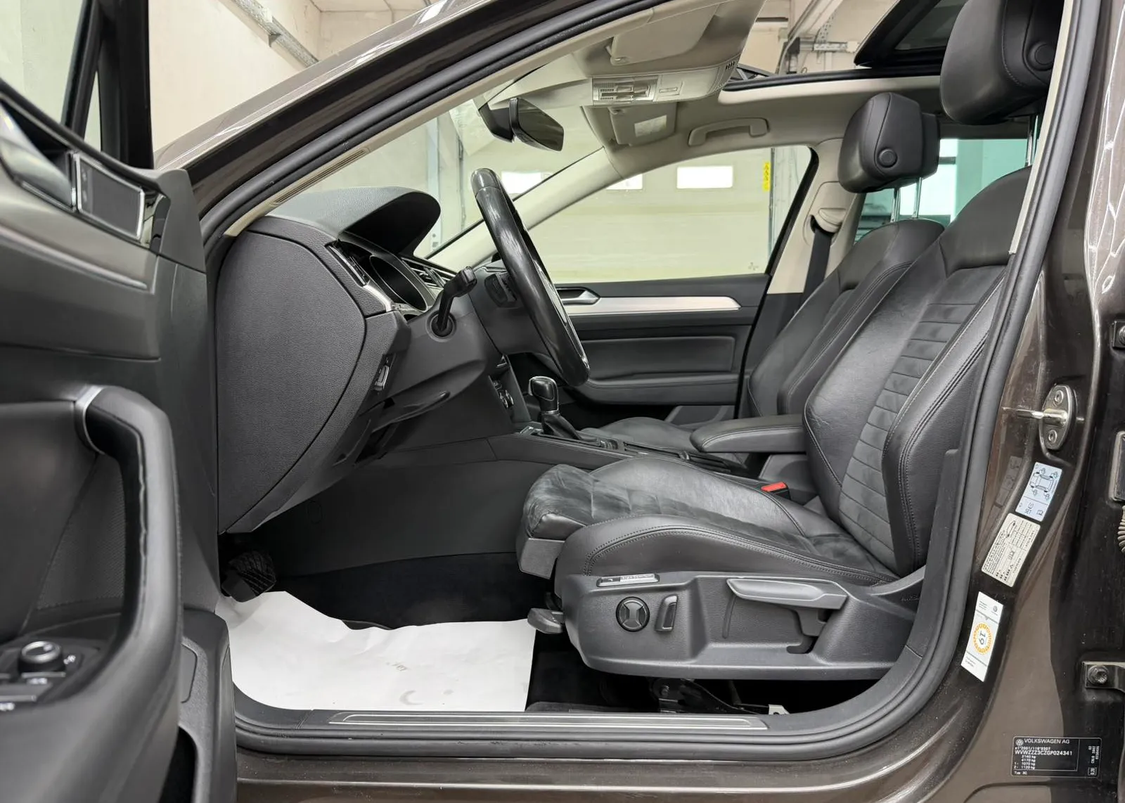 Zunanja slika - Volkswagen Passat - Variant 2,0 TDI BMT Highline DSG - 7