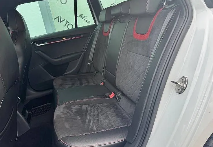 Zunanja slika - Škoda Octavia - RS 2.0 TDI DSG  kW 4X4 Virtual Navi Radar Kamera . - 10