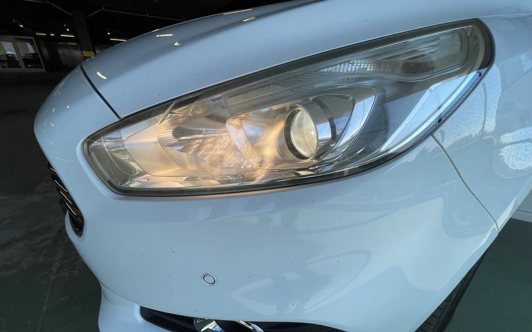 Zunanja slika - Ford S-MAX - 2.0 TDCi  Powershift NAVI.PDC.KAMERA.OGR.SEDEŽ - 7