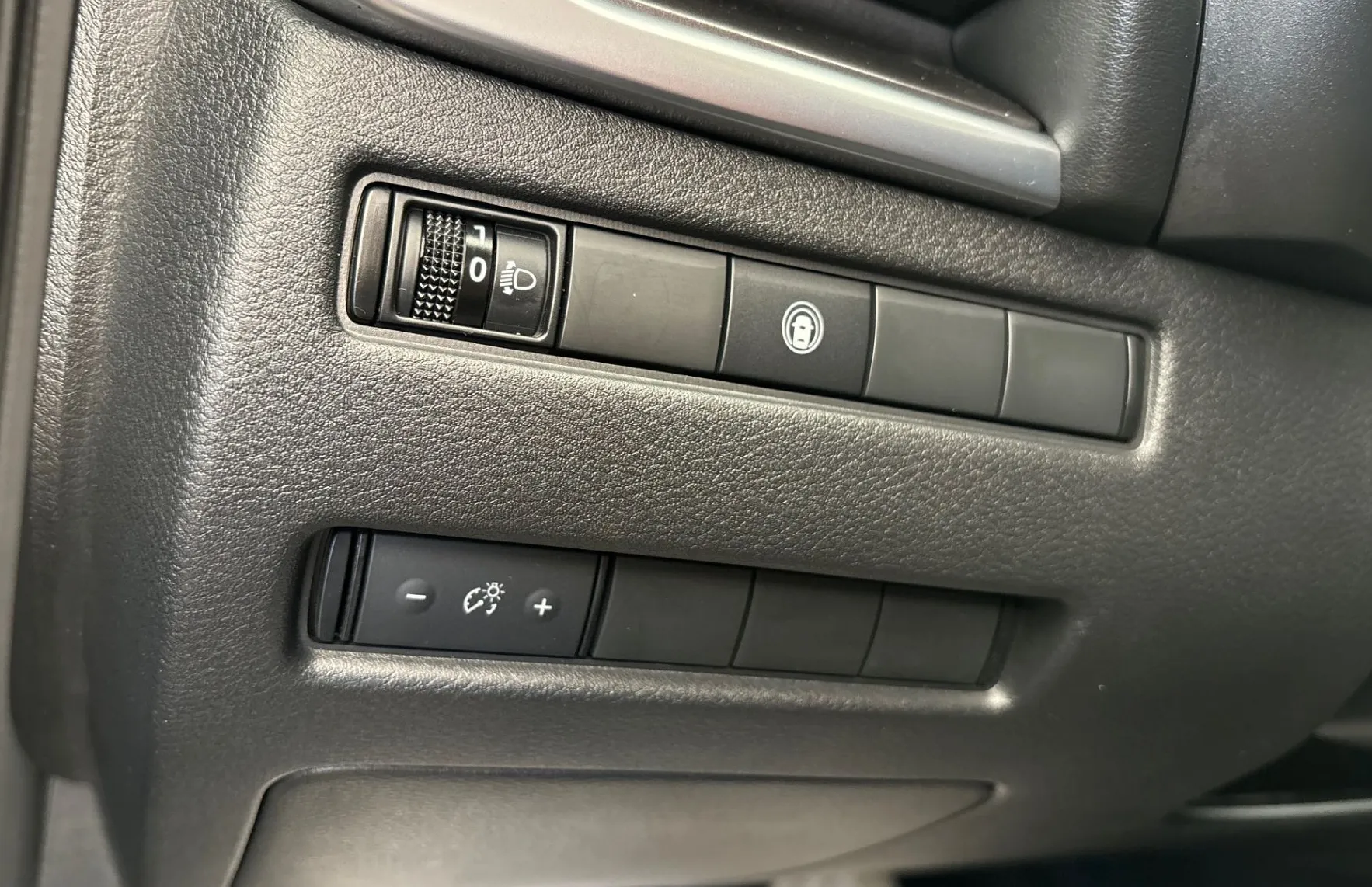 Zunanja slika - Nissan X-Trail - 1.5 HEV E-POWER 204 N-CONNECTA - 17