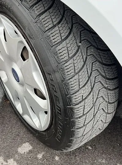 Zunanja slika - Ford Tourneo Connect - 1.5 TDCi+R.KAMERA+PDC+KLJUKA+NOSILCI - 18