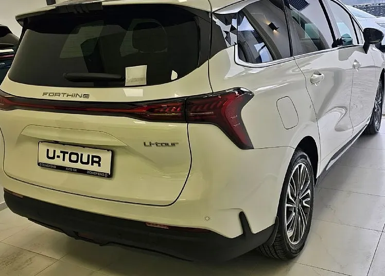 Zunanja slika - Forthing Forthing U Tour - U-Tour 1.5 T-GDI 7 SEDEŽOV- 7DCT-MY 2025-DAB-PANO-NA ZALO - 9