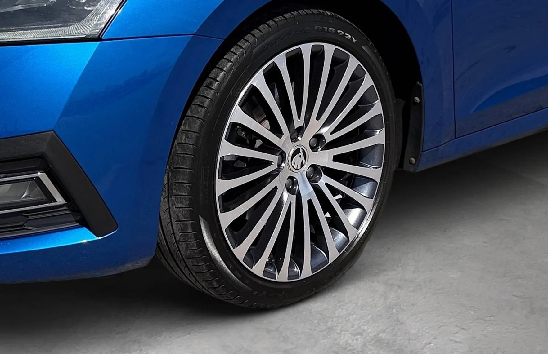 Zunanja slika - Škoda Octavia - 2.0 TDI Style DSG-Matrix-DCC-ACC-Vlečna kljuka - 6