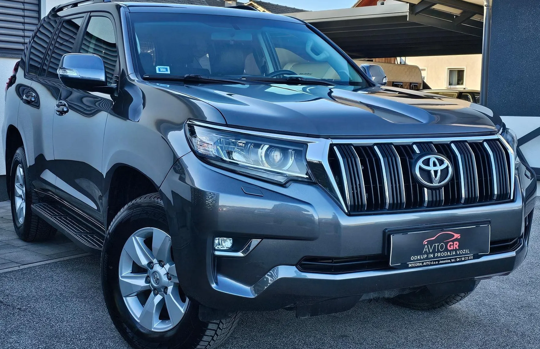 Zunanja slika - Toyota Land Cruiser - 2.8 D-4D AWD Premium-Le 165.000 km- EL.Sede  382 i-K - 10