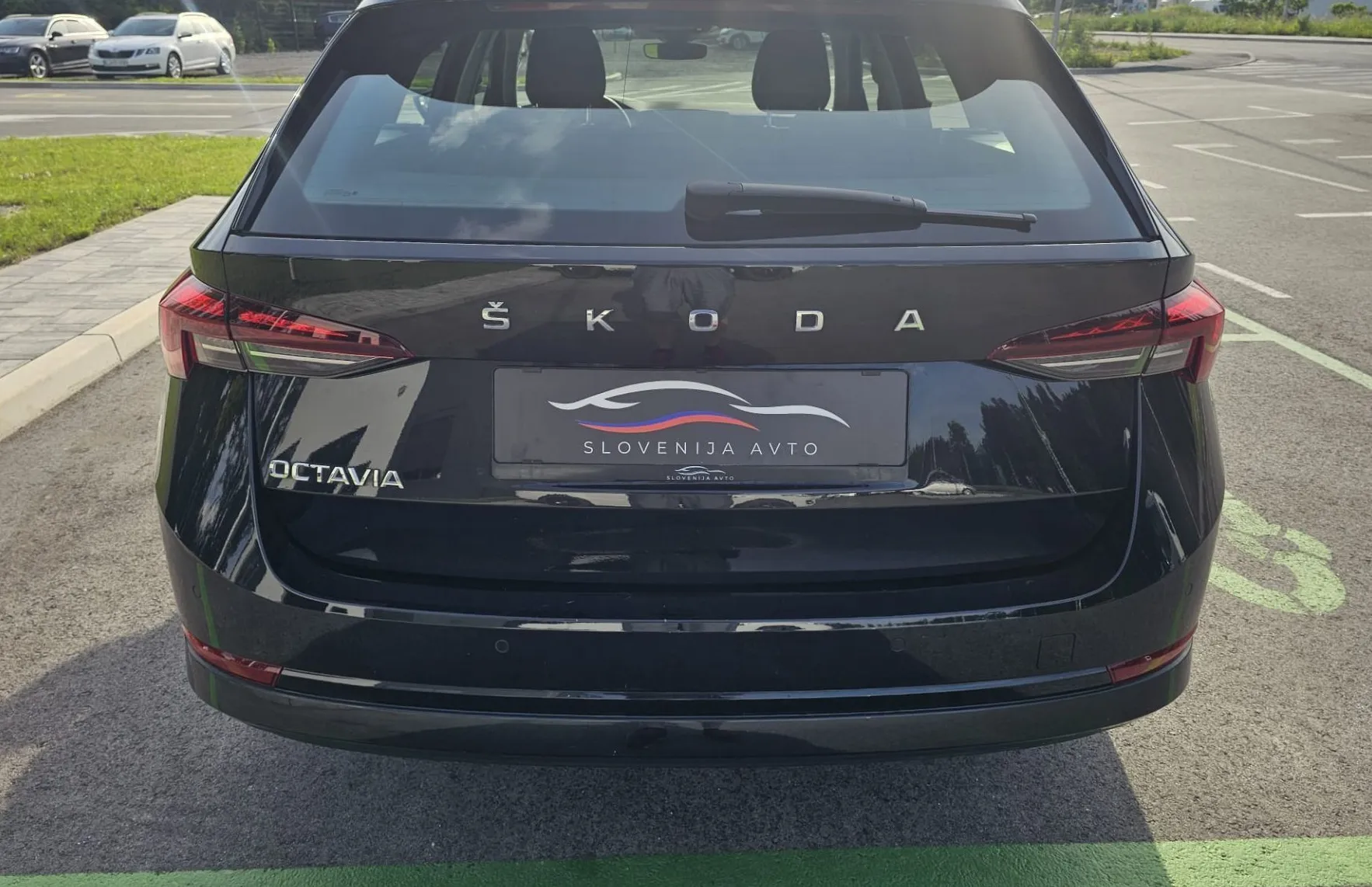 Zunanja slika - Škoda Octavia - 2.0 TDI Ambition|FuLED|alu|PDC|ACC|muktifunkcija|D - 5